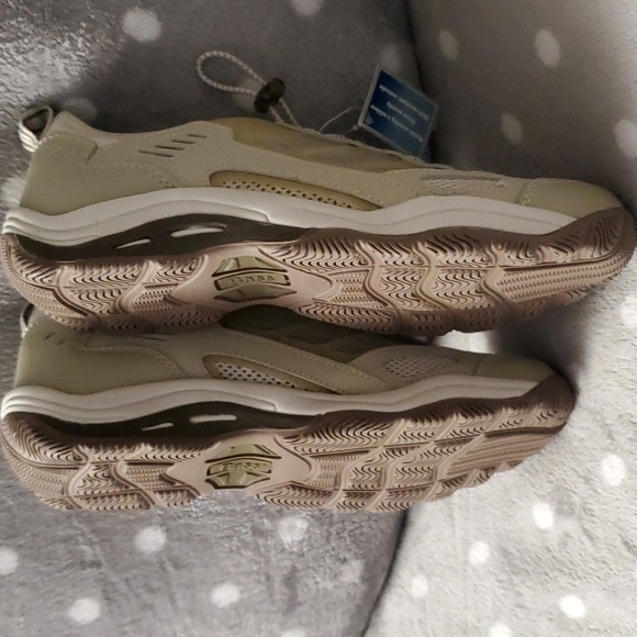 Bass - watershoes - Picture 9 of 11